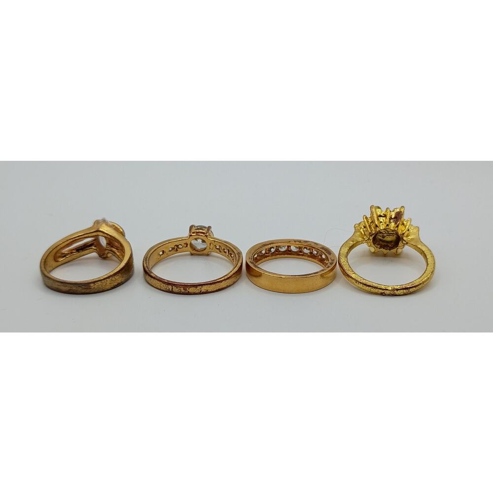 Lot of 4 Gold-Tone Rhinestone Rings – Sizes 7–10 - Picture 5 of 5